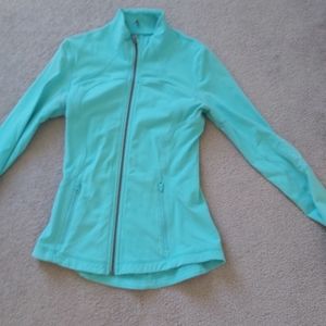 Lululemon Another Mile Top